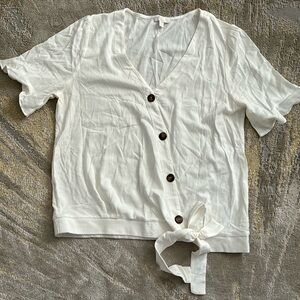Short Sleeve White Top - Size L